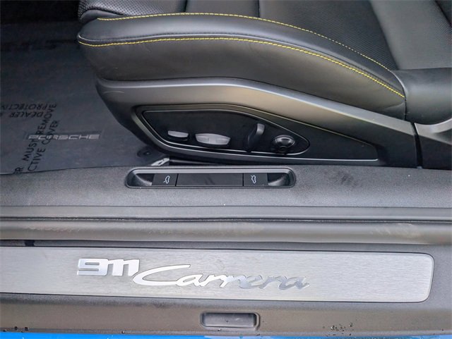 Used 2023 Porsche 911 Carrera image 9