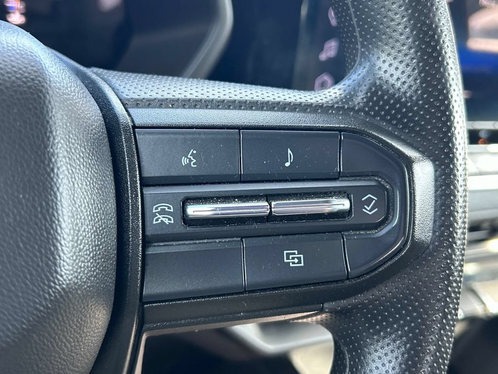 Used 2023 Chevrolet Colorado W/T RWD image 25