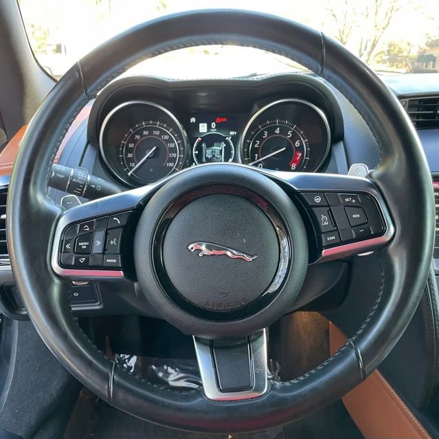 Used 2019 Jaguar F-TYPE Convertible AWD image 23