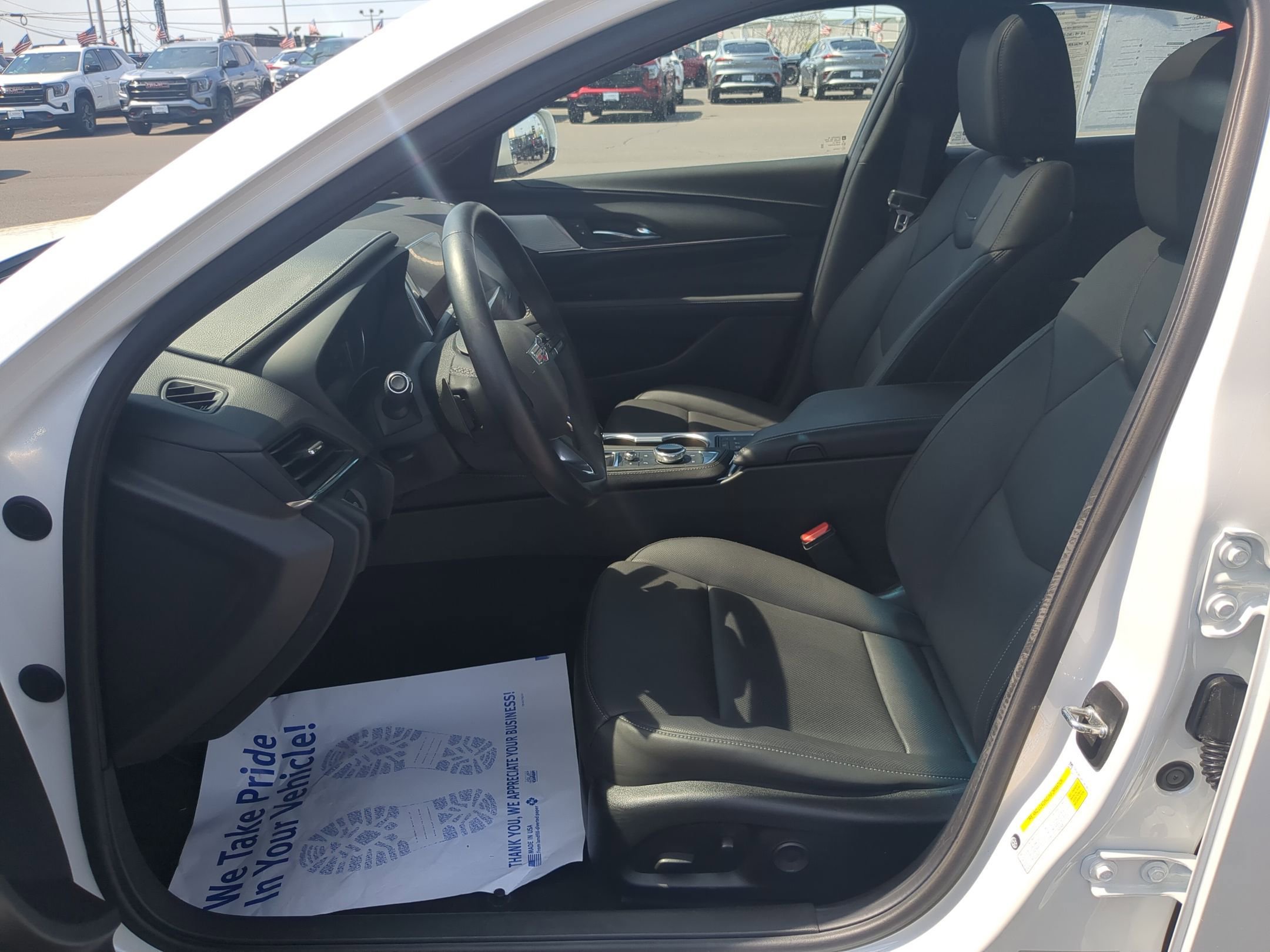 Certified 2023 Cadillac CT4 Premium Luxury w/ LPO, Exterior Accent Package AWD/4WD image 18