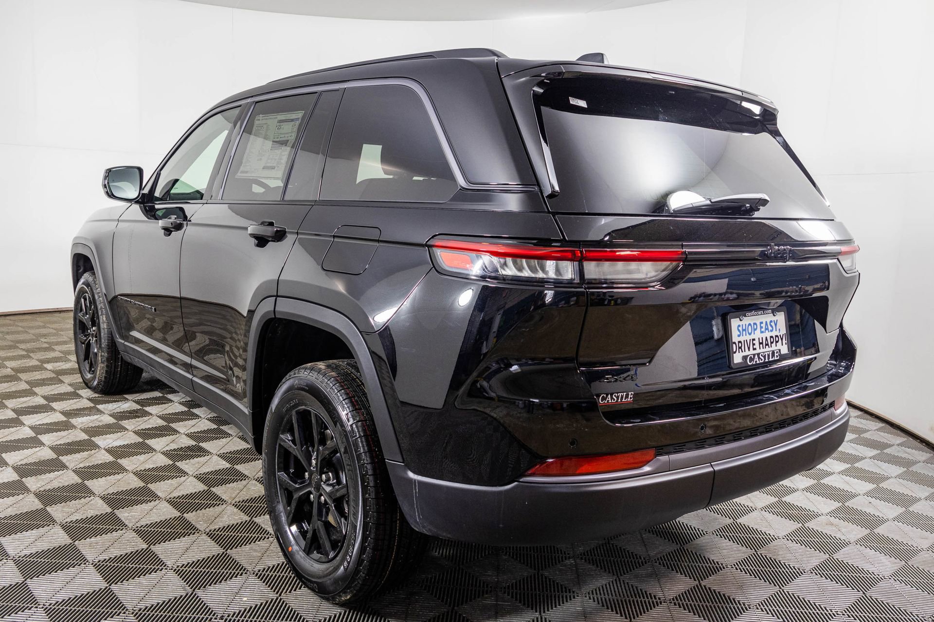 New 2026 Jeep Grand Cherokee Altitude image 21