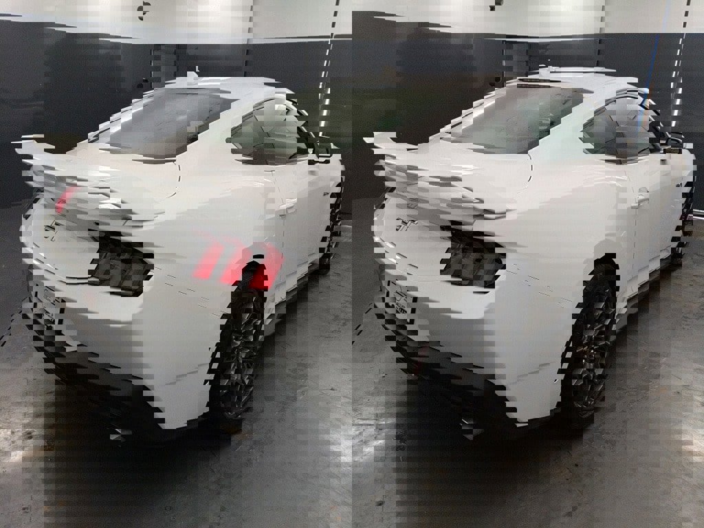 Used 2024 Ford Mustang GT Premium w/ GT Performance Package image 3