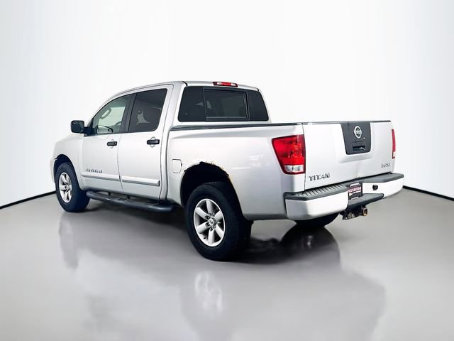 Used 2010 Nissan Titan SE w/ SE Value Truck Pkg image 8
