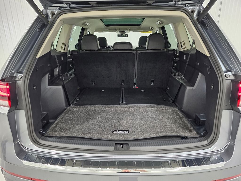 Used 2024 Volkswagen Atlas SEL Premium R-Line AWD/4WD image 17