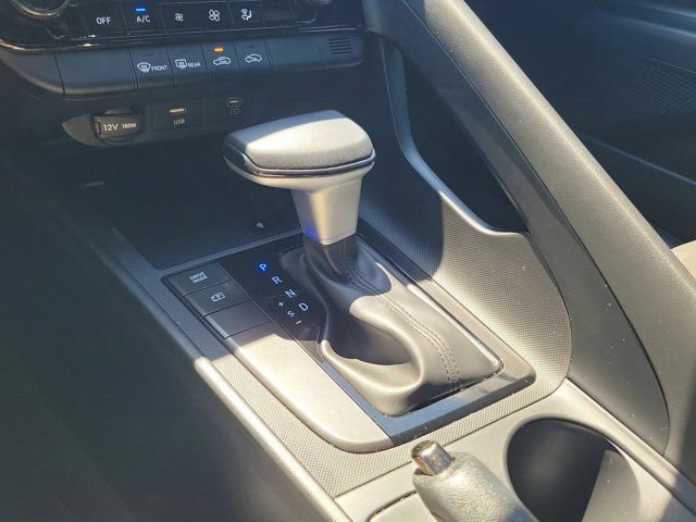 Used 2025 Hyundai Elantra Sport image 30