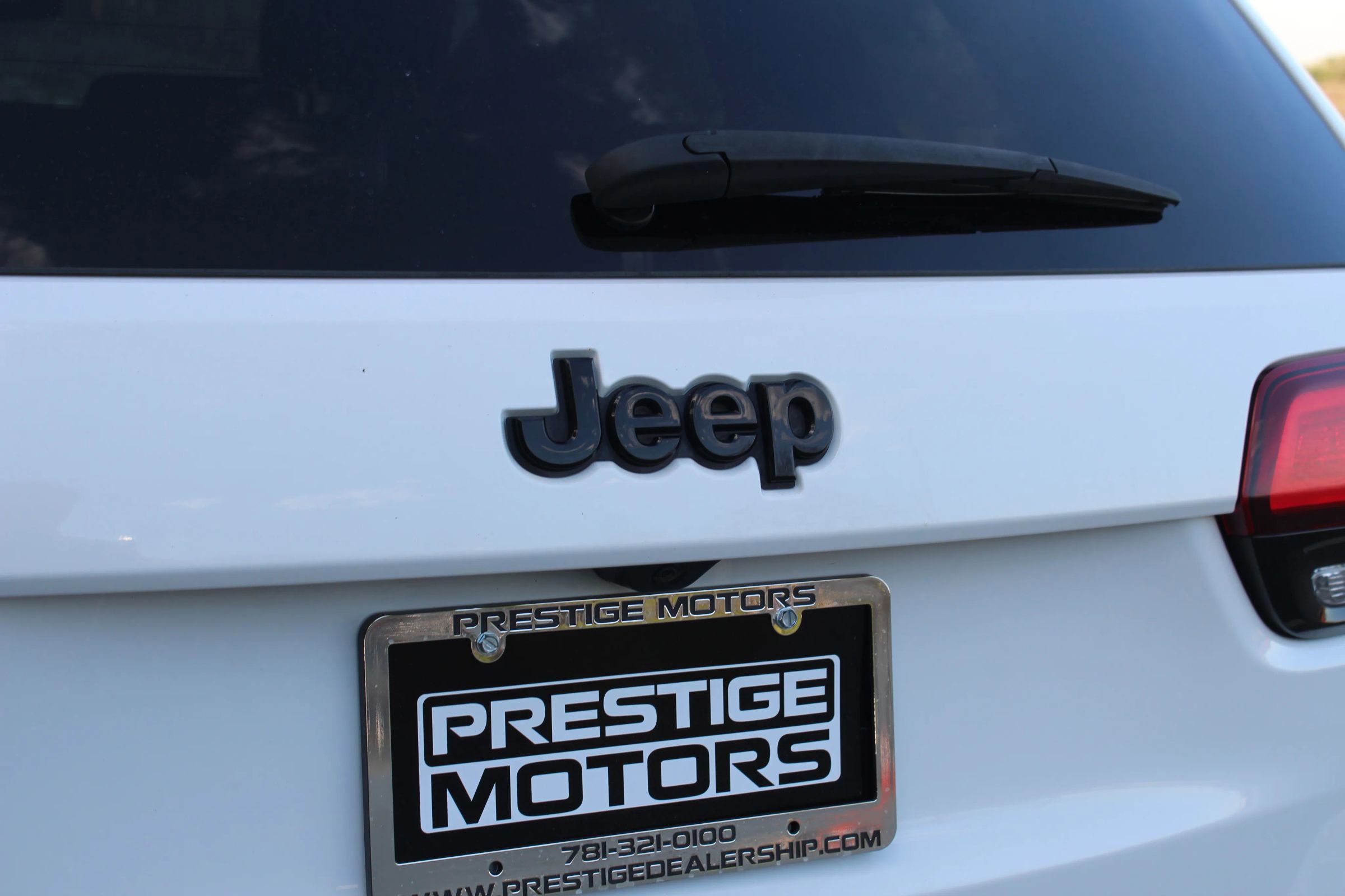 Used 2019 Jeep Grand Cherokee Altitude AWD/4WD image 36