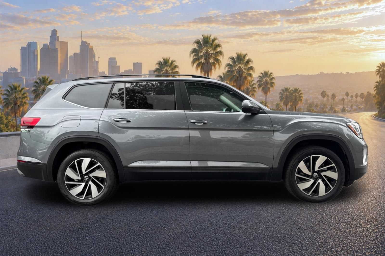 Used 2024 Volkswagen Atlas SE FWD image 3