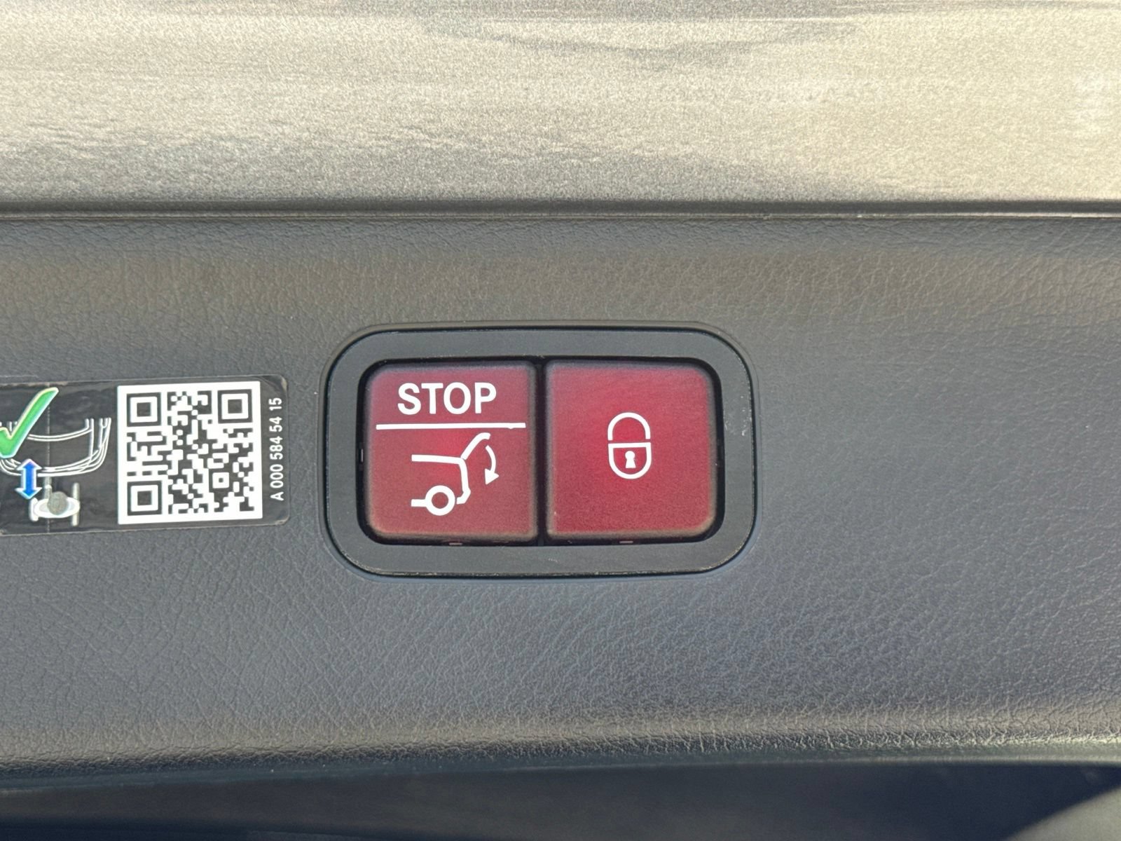 Used 2023 Mercedes-Benz EQS 450+ 4MATIC SUV image 17