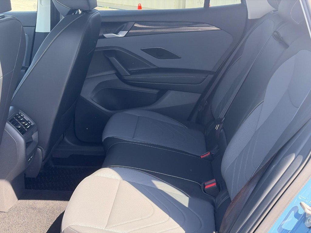 Certified 2026 Volkswagen Tiguan SE FWD image 10