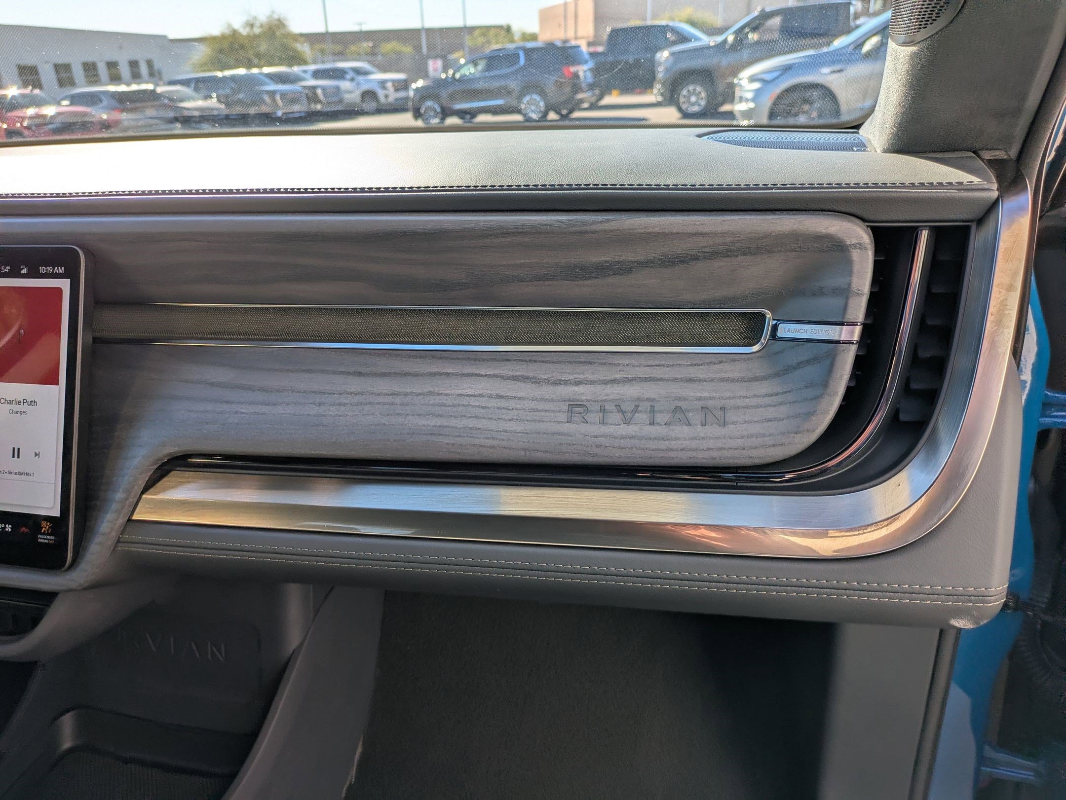 Used 2022 Rivian R1T Launch Edition image 19