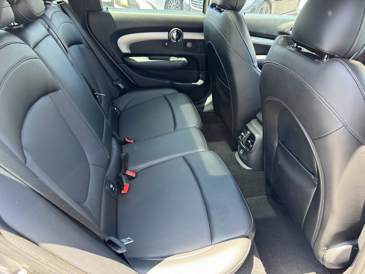 Used 2016 MINI Cooper Clubman FWD image 15