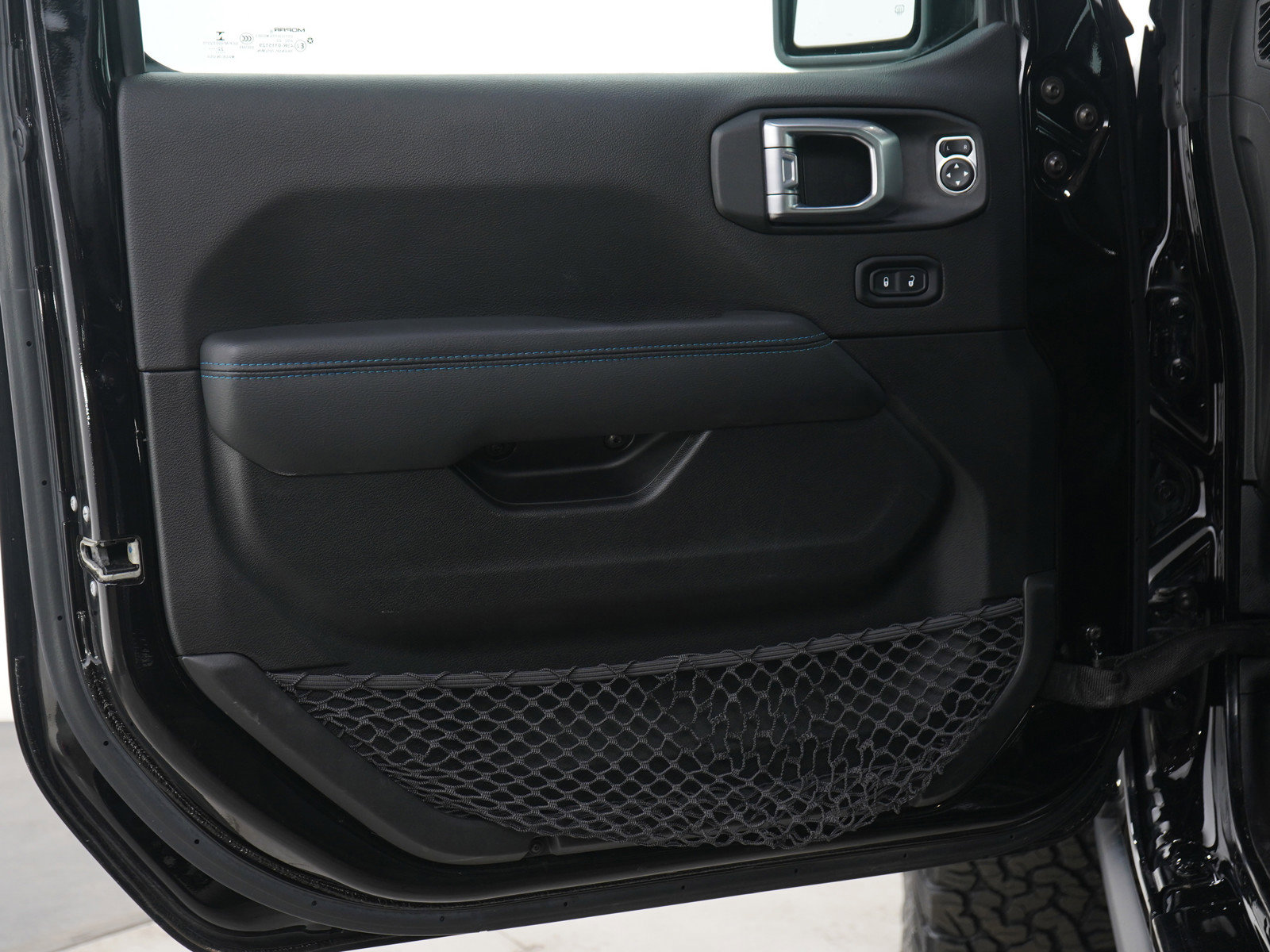 Used 2023 Jeep Wrangler Unlimited Rubicon 4xe w/ Cold Weather Group image 20