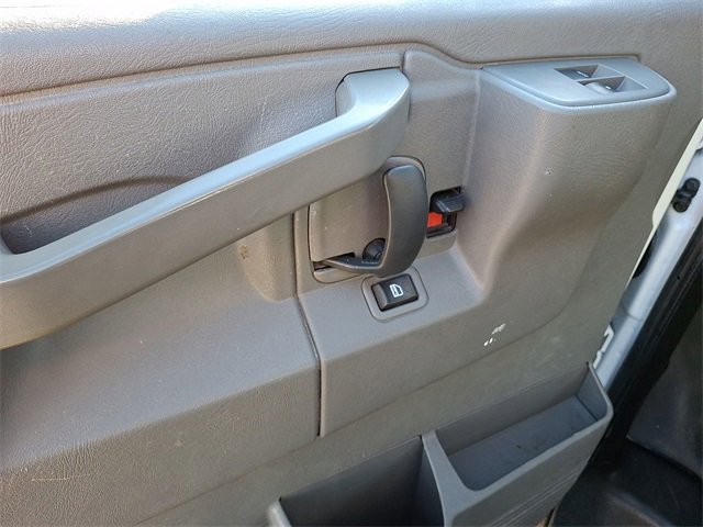 Used 2019 Chevrolet Express 2500 image 13