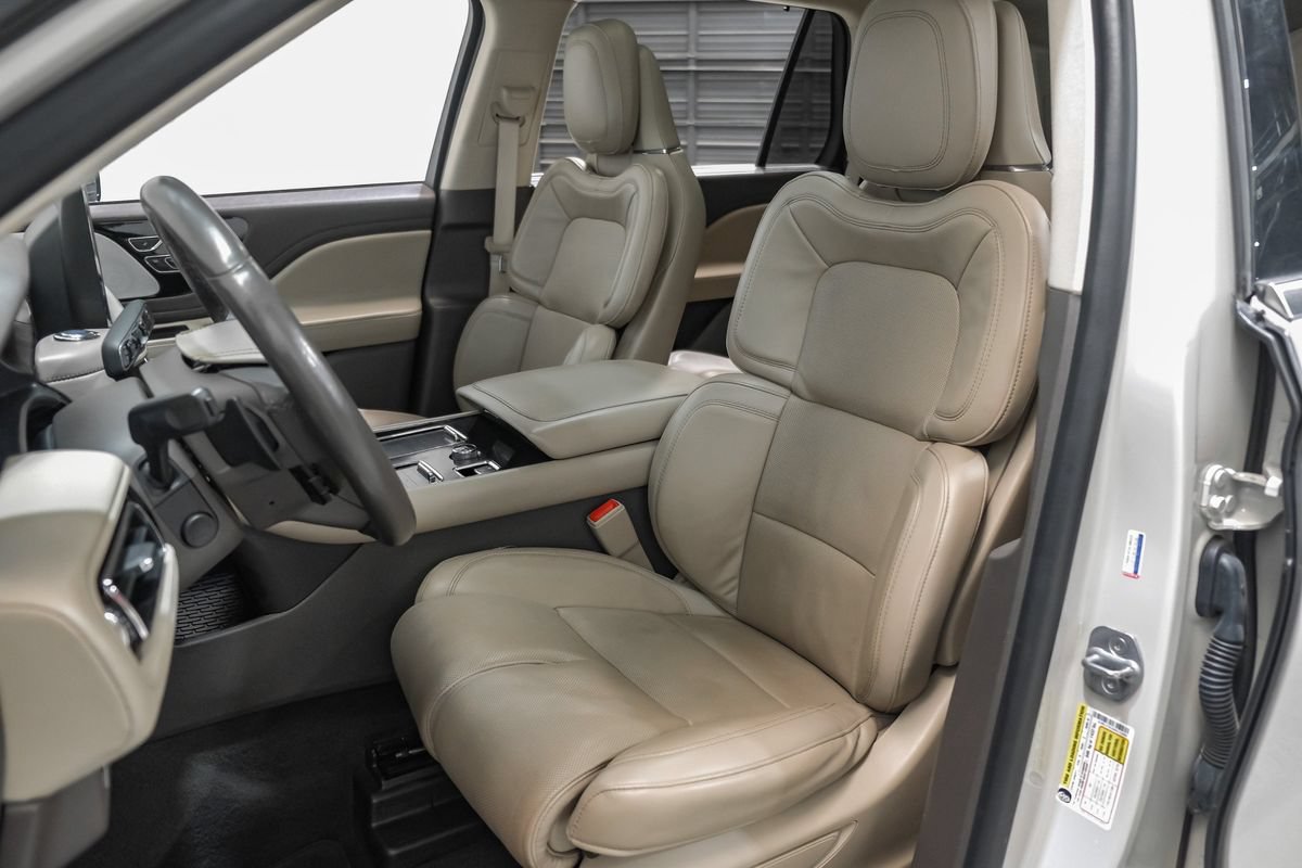 Used 2022 Lincoln Aviator Reserve w/ Equipment Group 201A AWD/4WD image 29