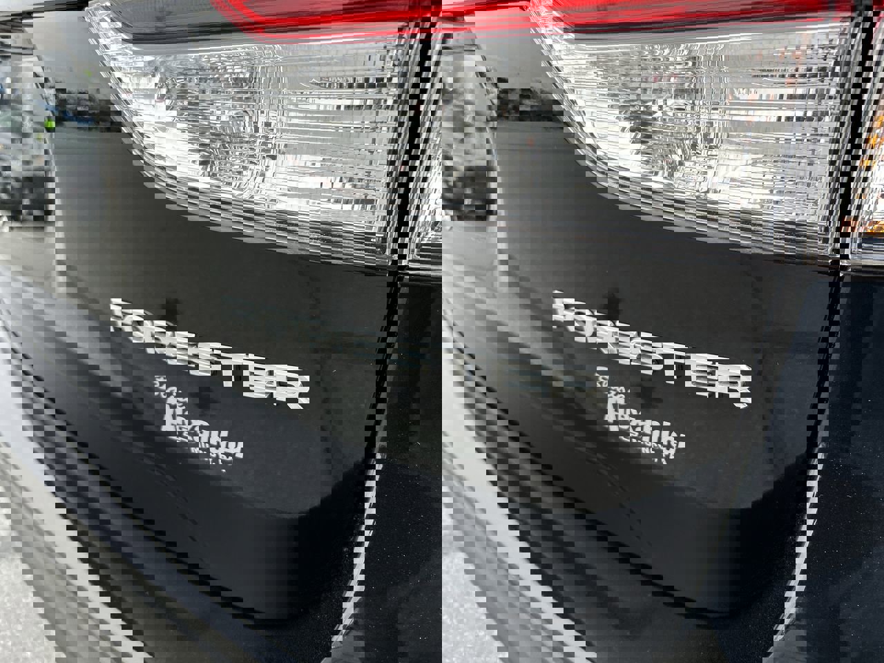 Used 2022 Subaru Forester Premium image 10