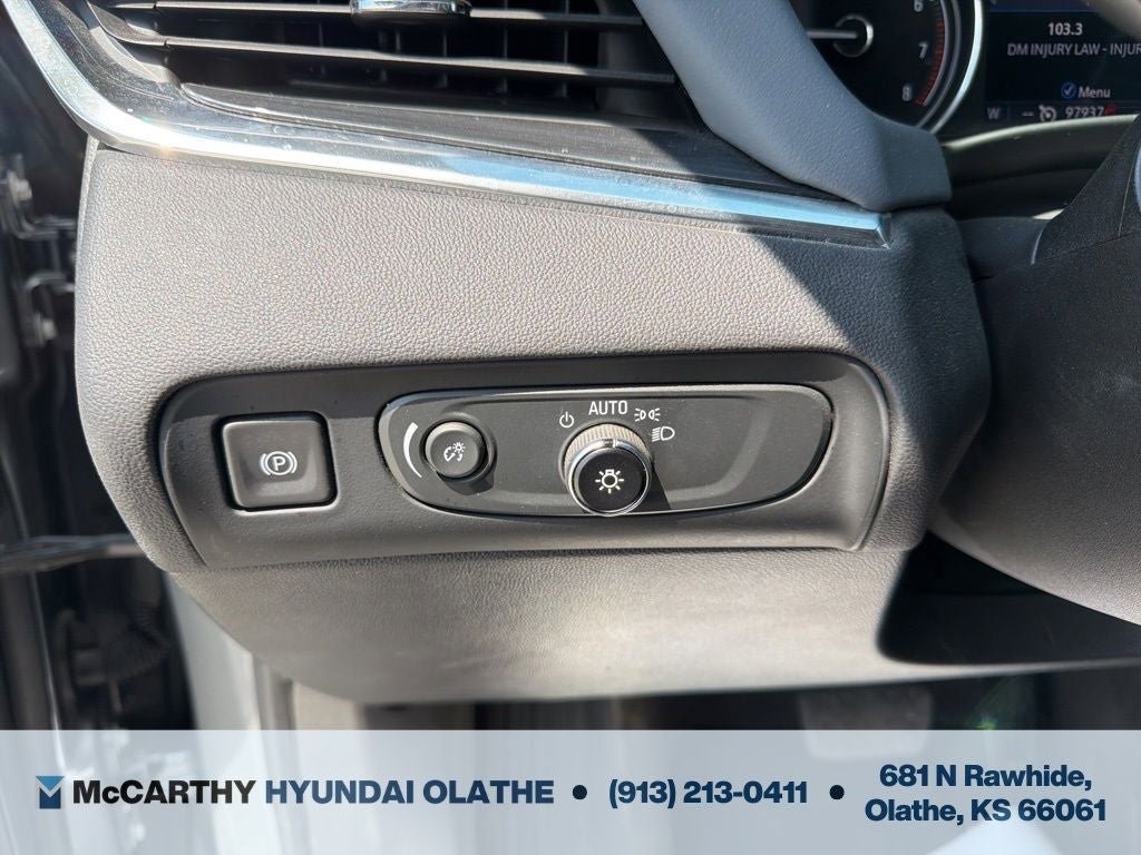 Used 2021 Buick Enclave Essence w/ Sound and Sites Package FWD image 27