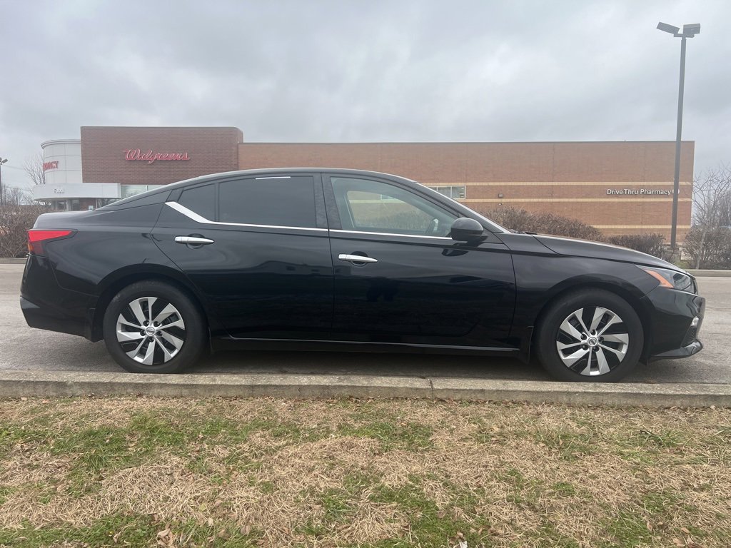 Used 2022 Nissan Altima 2.5 S image 4