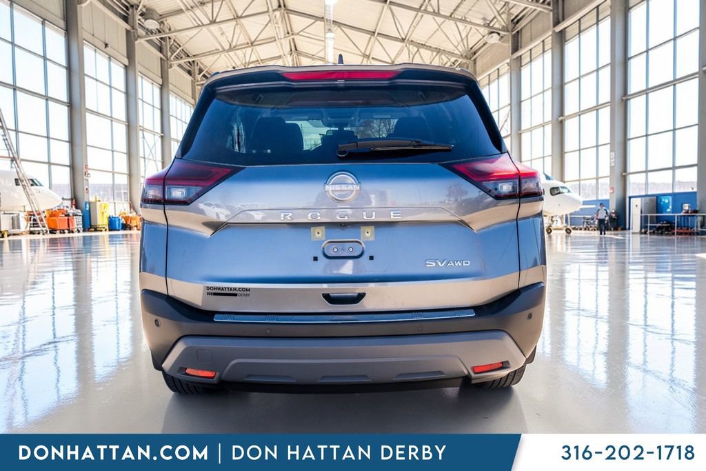 Used 2023 Nissan Rogue SV image 34