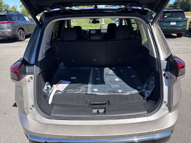 New 2026 Nissan Rogue Platinum AWD/4WD image 9