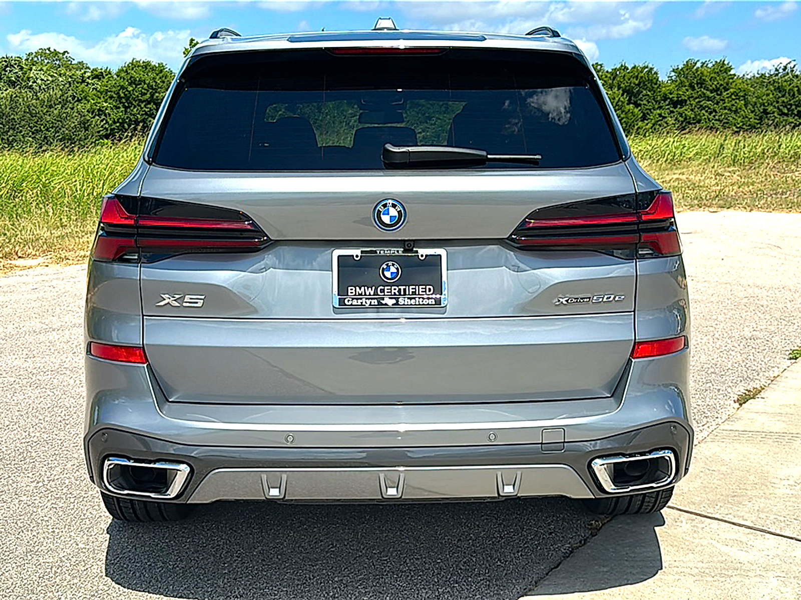 Used 2025 BMW X5 xDrive50e w/ M Sport Package AWD/4WD image 7