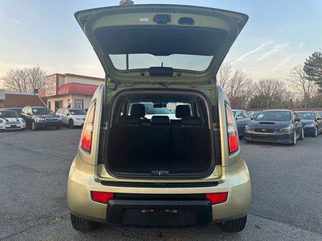Used 2010 Kia Soul + w/ Audio Pkg FWD image 15