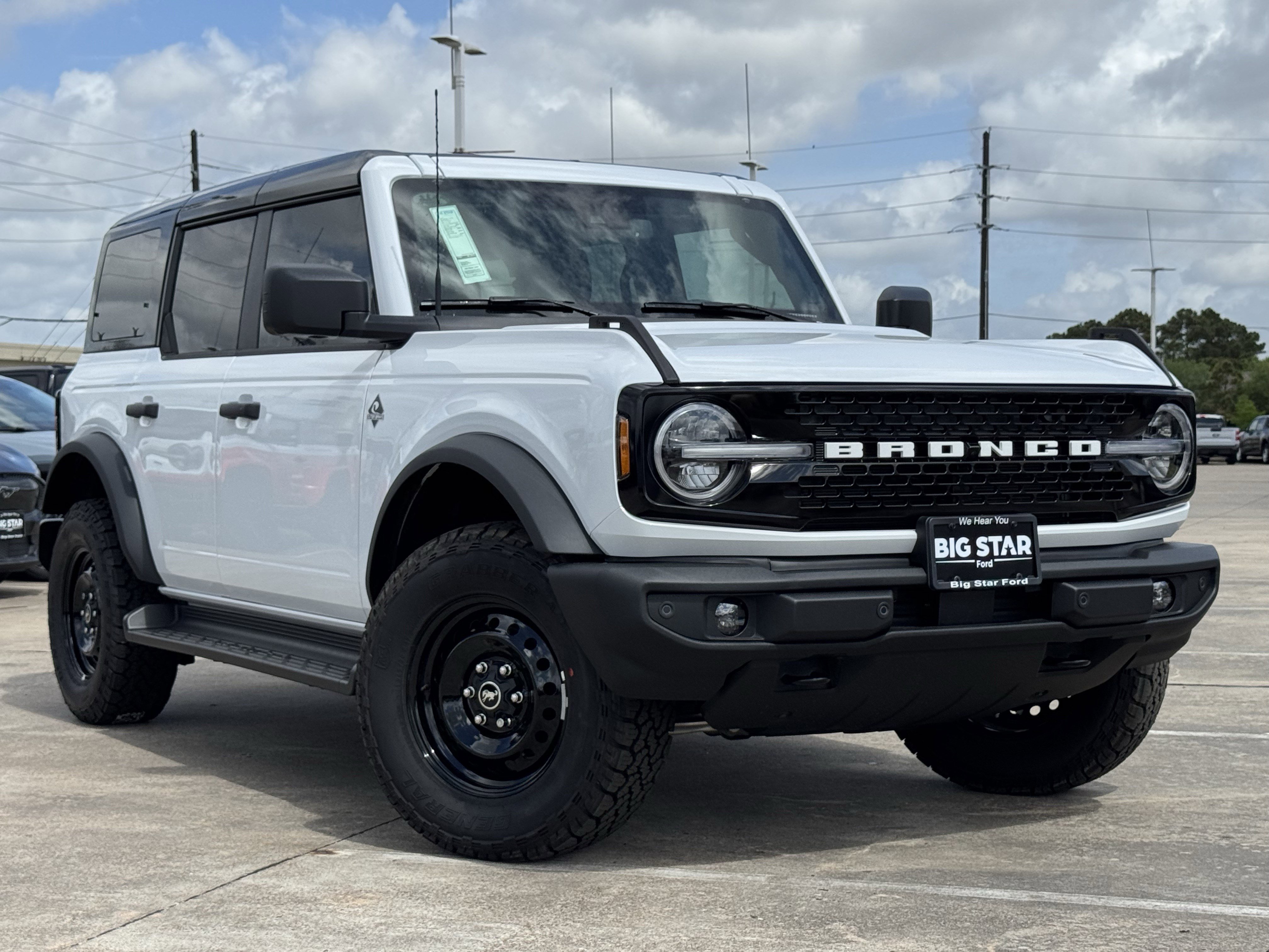 New 2026 Ford Bronco Outer Banks AWD/4WD image 2