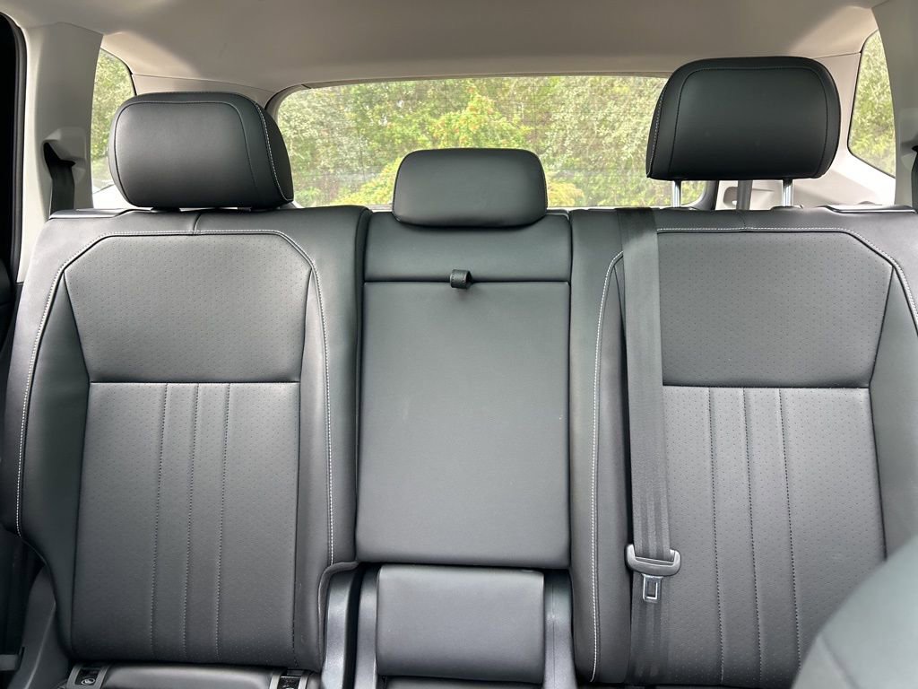 Used 2023 Volkswagen Tiguan SE image 14