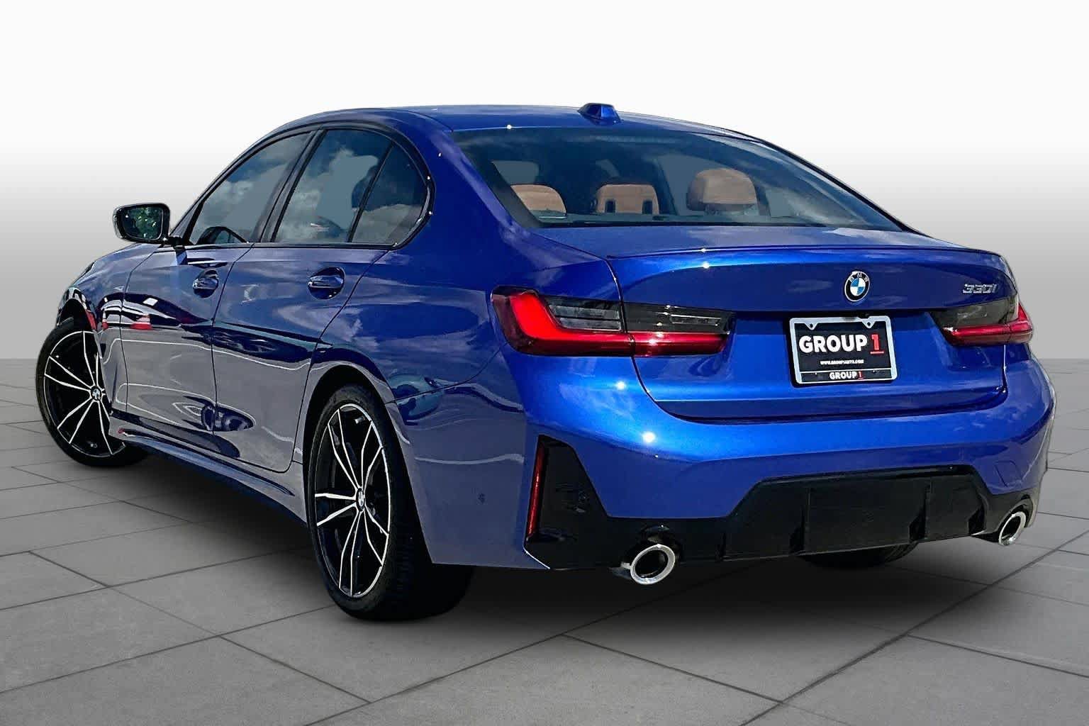 Used 2024 BMW 330i Sedan w/ M Sport Package RWD image 11