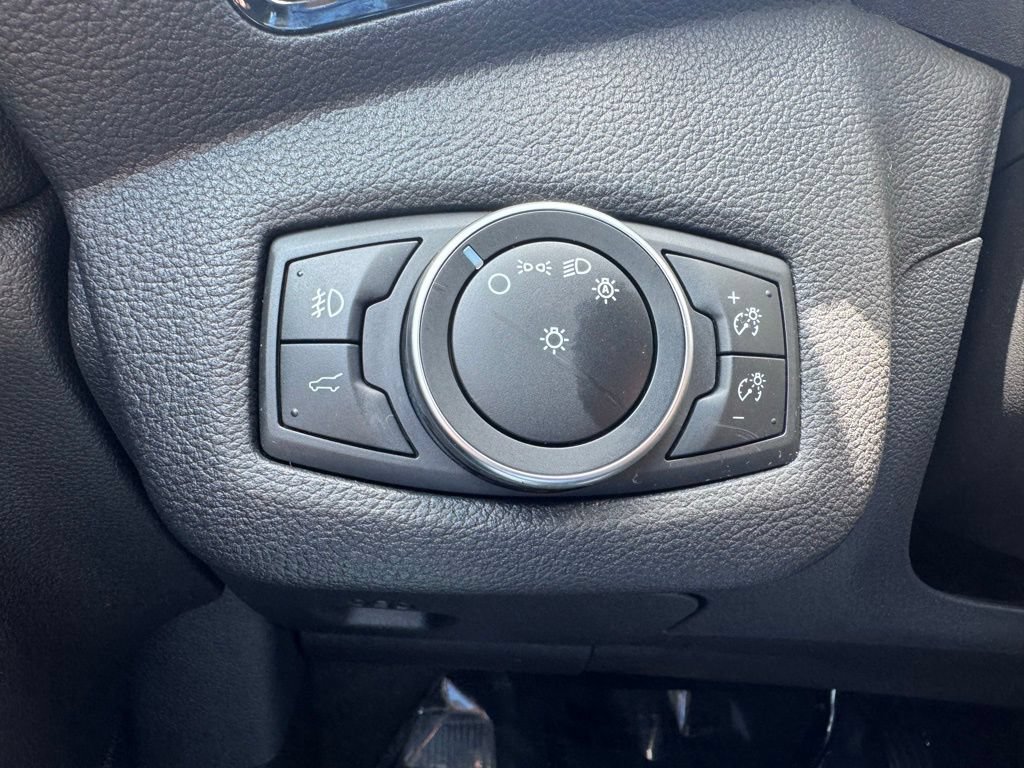 Used 2019 Ford Escape Titanium AWD/4WD image 36