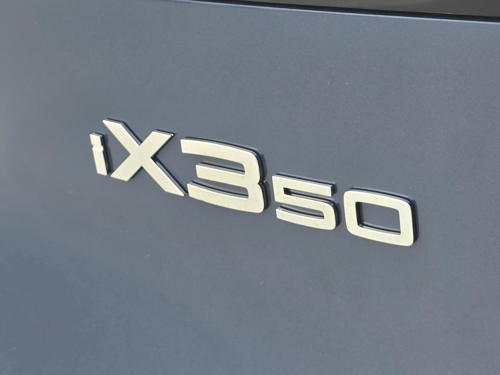 New 2027 BMW iX3 50 xDrive w/ M Sport Package AWD/4WD image 4