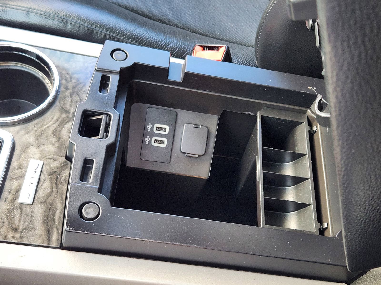 Used 2016 Ford Expedition Limited w/ Equipment Group 301A image 21