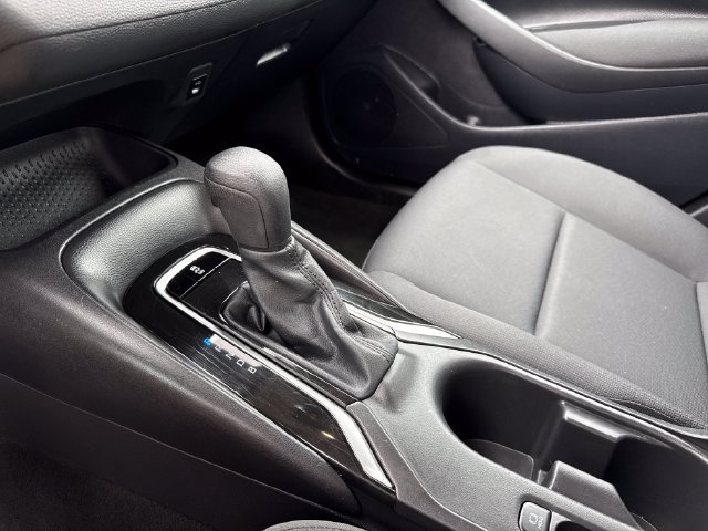 Used 2025 Toyota Corolla LE FWD image 24