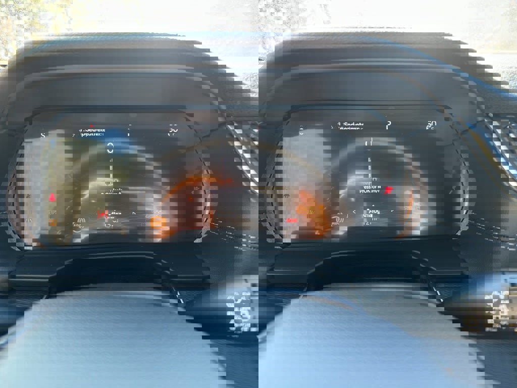 New 2025 Jeep Grand Cherokee Laredo X image 13