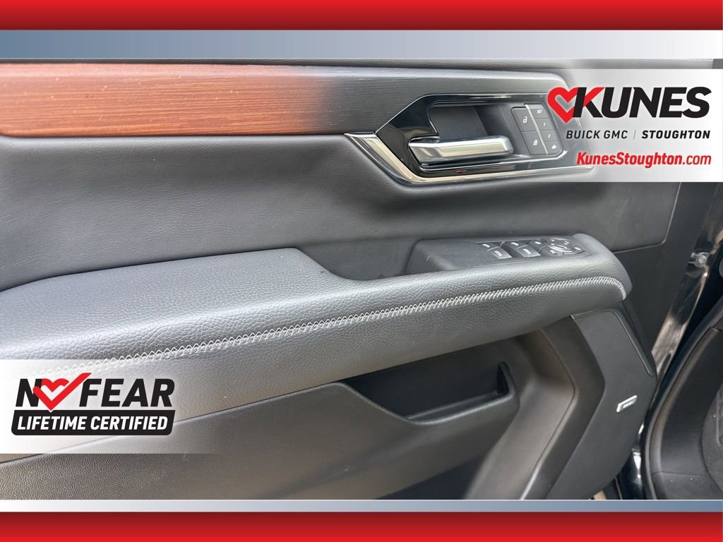 Used 2025 GMC Yukon Denali AWD/4WD image 24