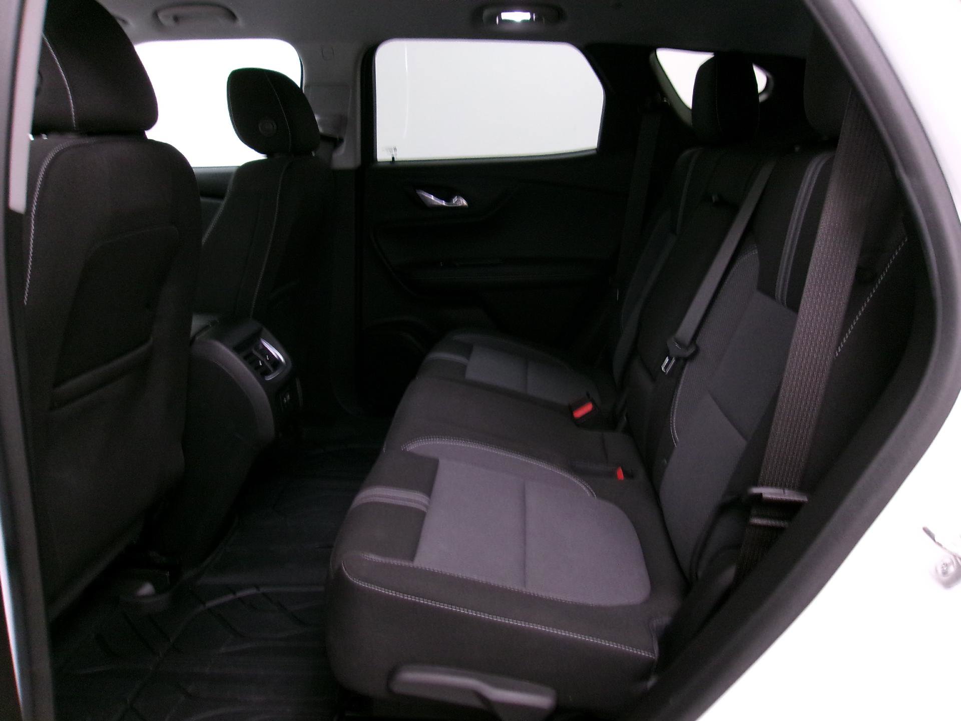 Certified 2024 Chevrolet Blazer LT w/ Convenience Package image 9