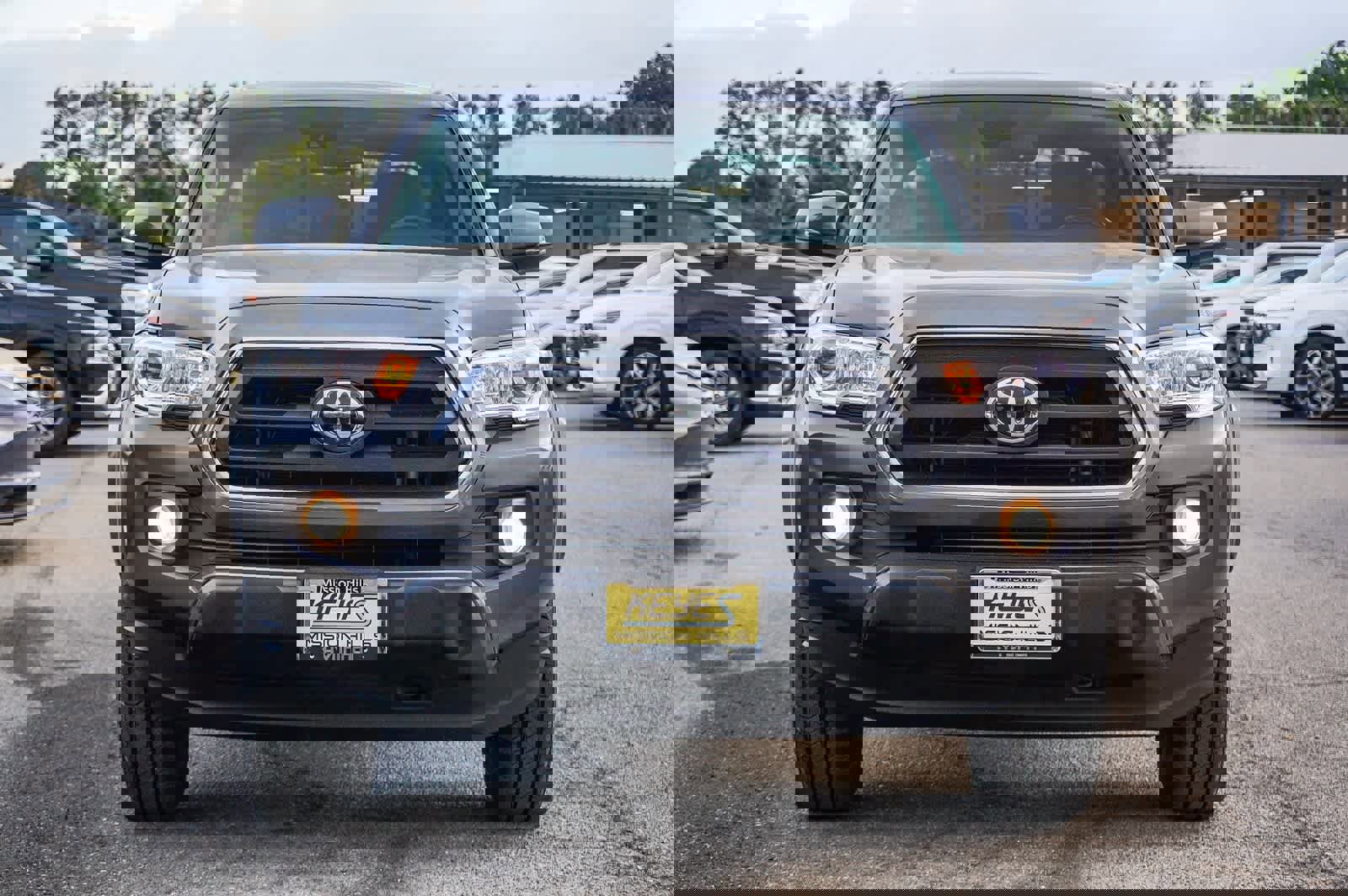 Used 2022 Toyota Tacoma SR5 image 2