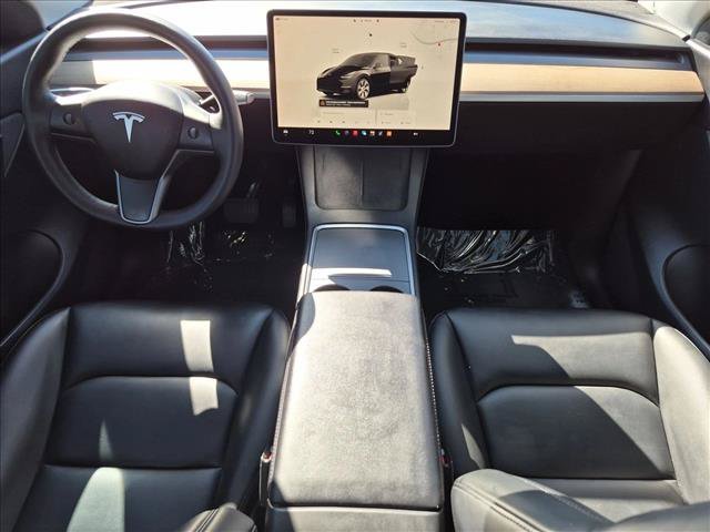 Used 2022 Tesla Model Y Long Range AWD/4WD image 18