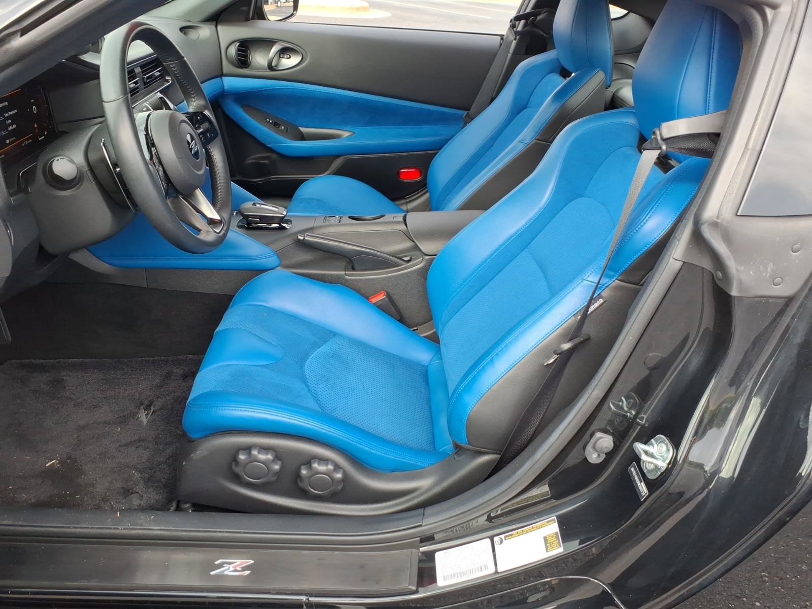 Used 2024 Nissan Z Performance w/ Floor Mat Package RWD image 8