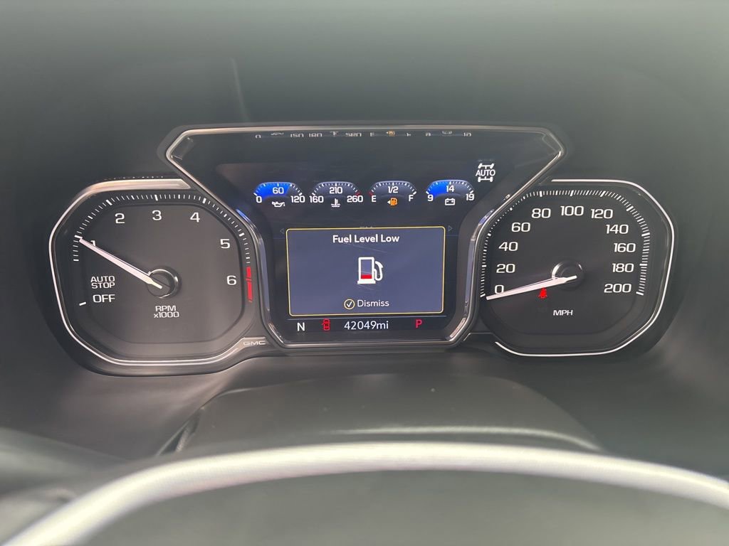 Used 2021 GMC Yukon XL SLE image 15