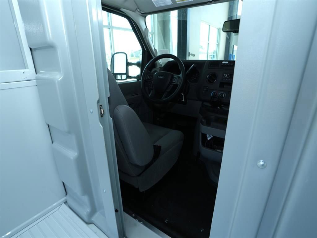 New 2026 Ford E-350 and Econoline 350 Super Duty w/ Power Equipment Group image 24