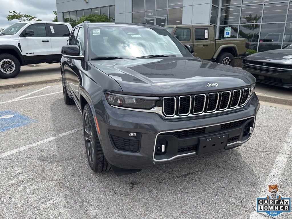 Used 2025 Jeep Grand Cherokee Overland w/ Adv Protech Group III AWD/4WD image 8