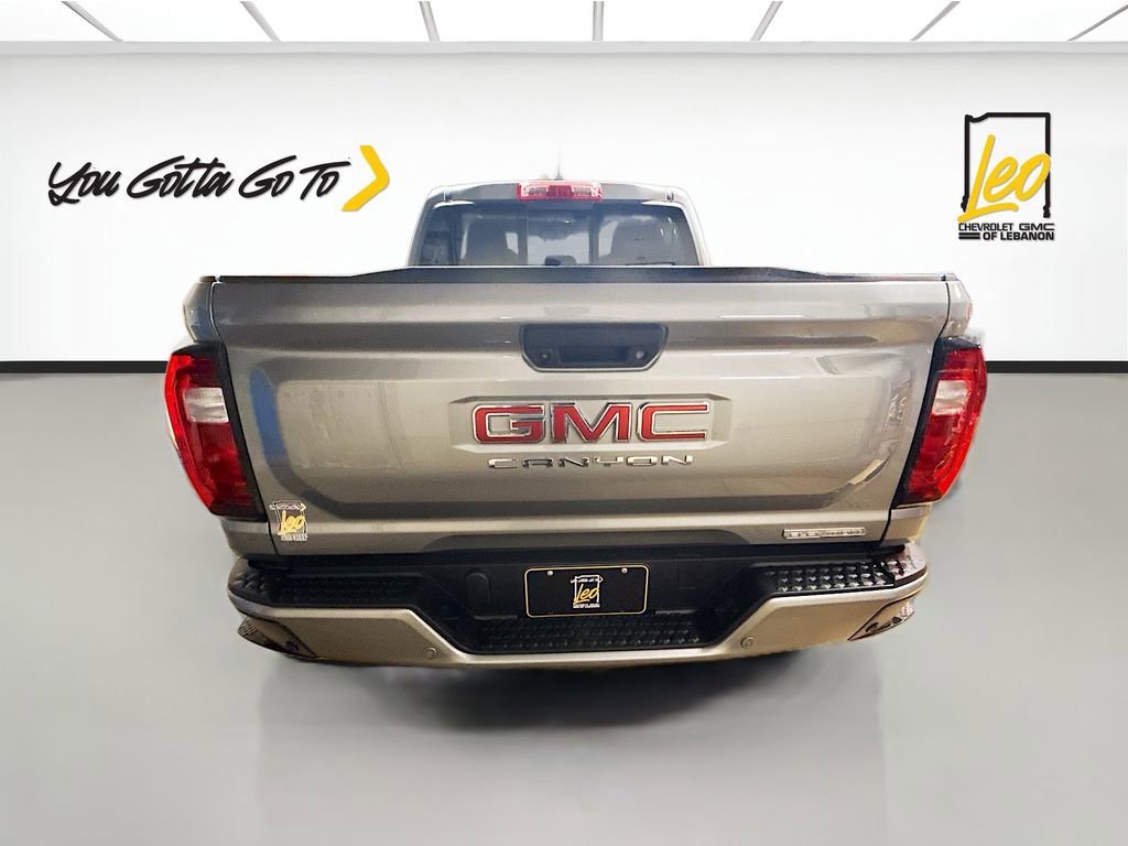 Used 2024 GMC Canyon Elevation w/ Elevation Premium Package image 6