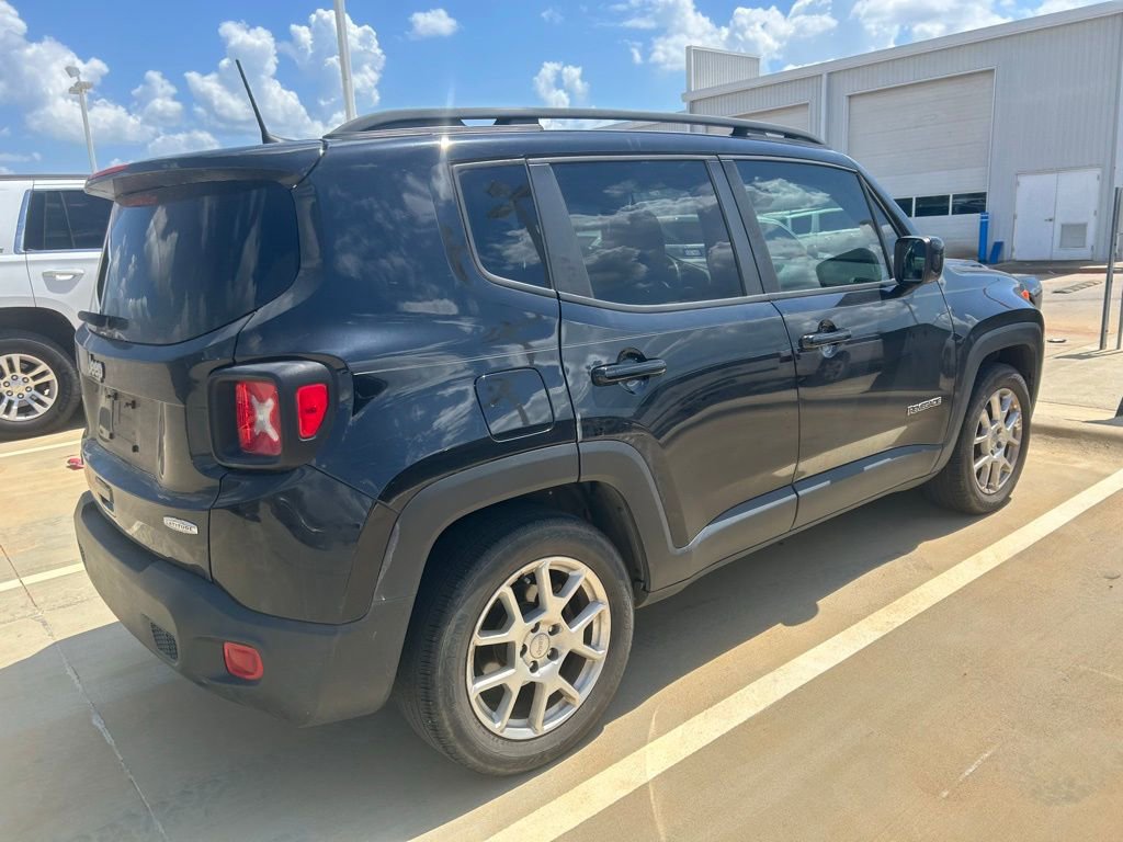 Used 2020 Jeep Renegade Latitude FWD image 11