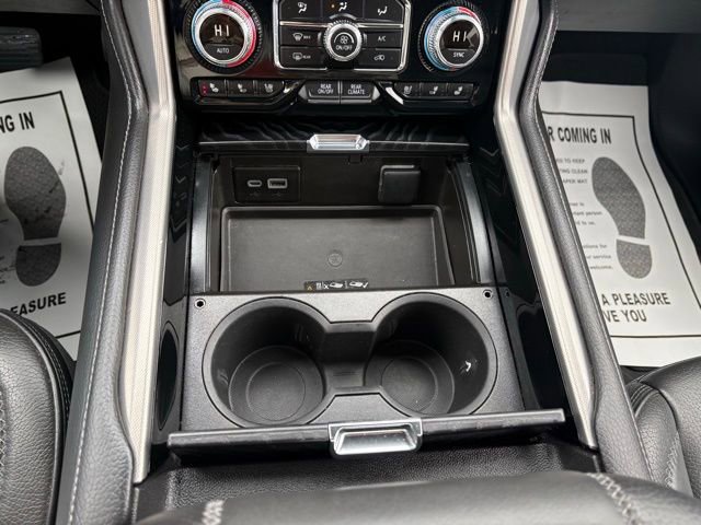 Used 2024 GMC Yukon XL Denali image 21