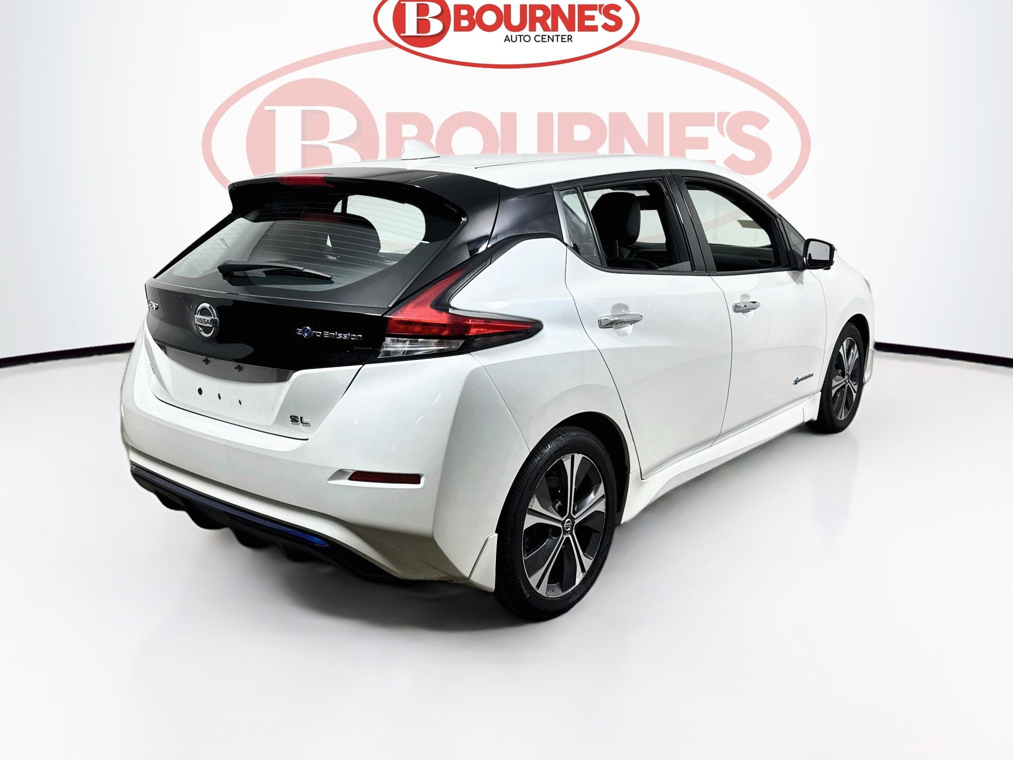 Used 2018 Nissan Leaf SL w/ SL Technology Package FWD image 11