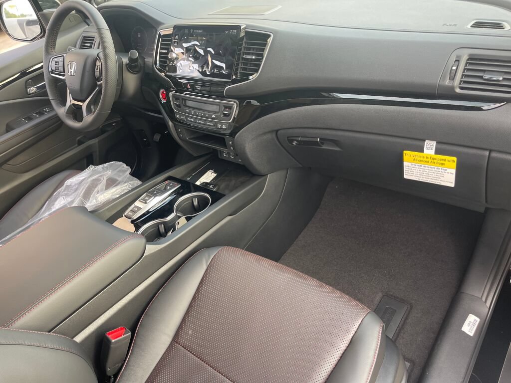 New 2026 Honda Ridgeline Black Edition image 21