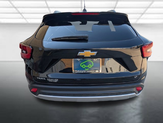 Certified 2025 Chevrolet Trax LT FWD image 26