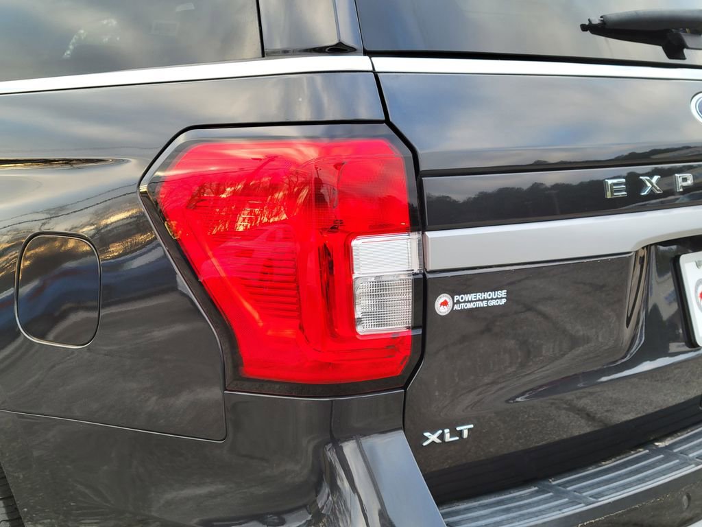 Certified 2023 Ford Expedition Max XLT image 12