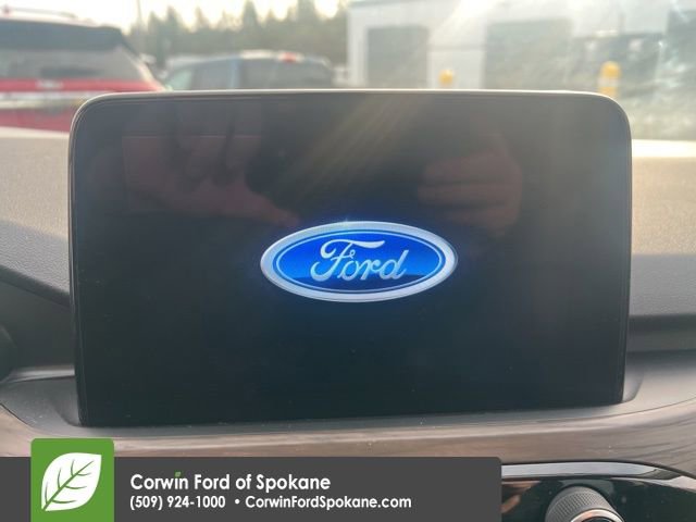 Used 2020 Ford Escape Titanium w/ Titanium Premium Package 2.0 image 15