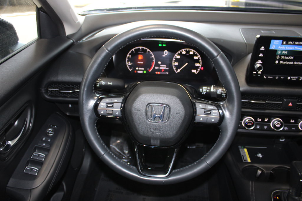 Used 2023 Honda HR-V EX-L image 11